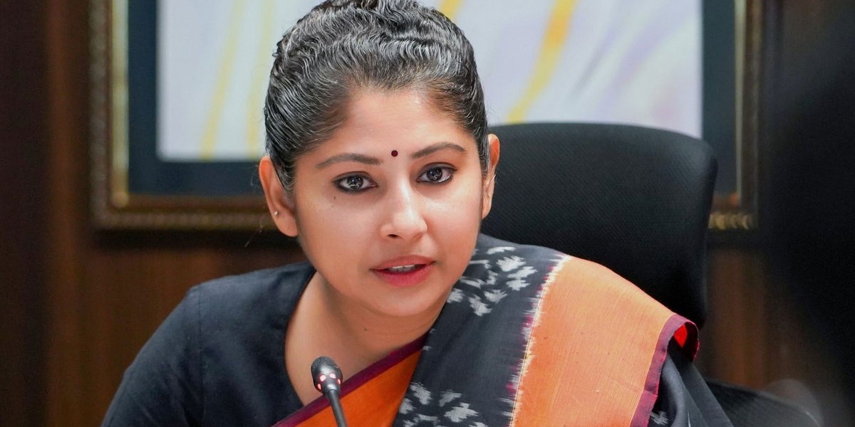 Viral 12th Class Marksheet of IAS Smita Sabharwal